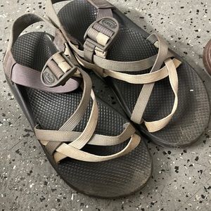 Men’s chacos